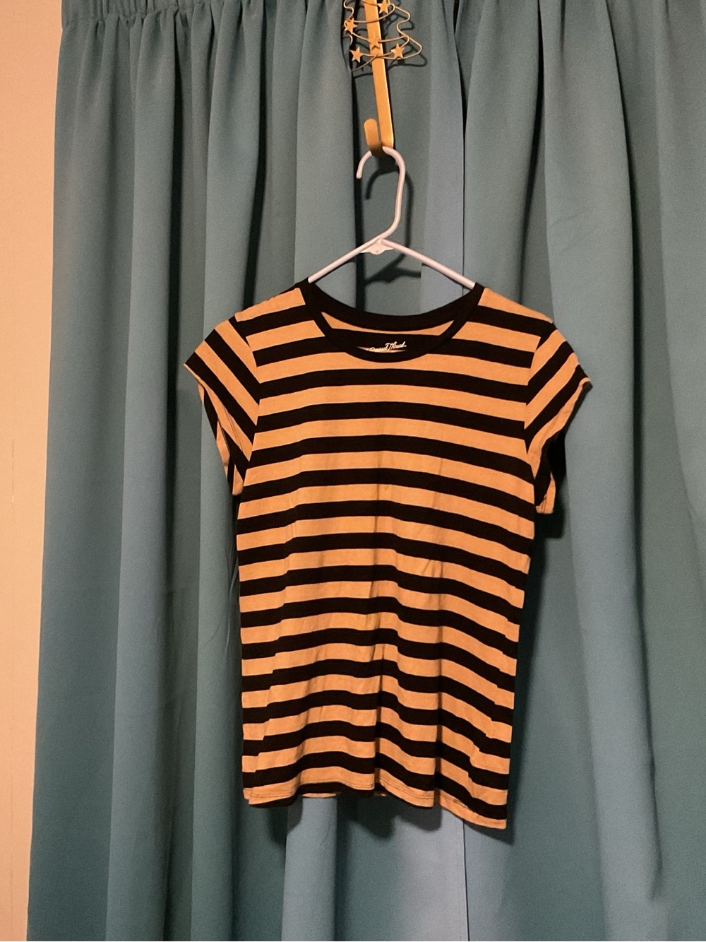Universal Thread Black and Cream Striped Short Sleeve Tee